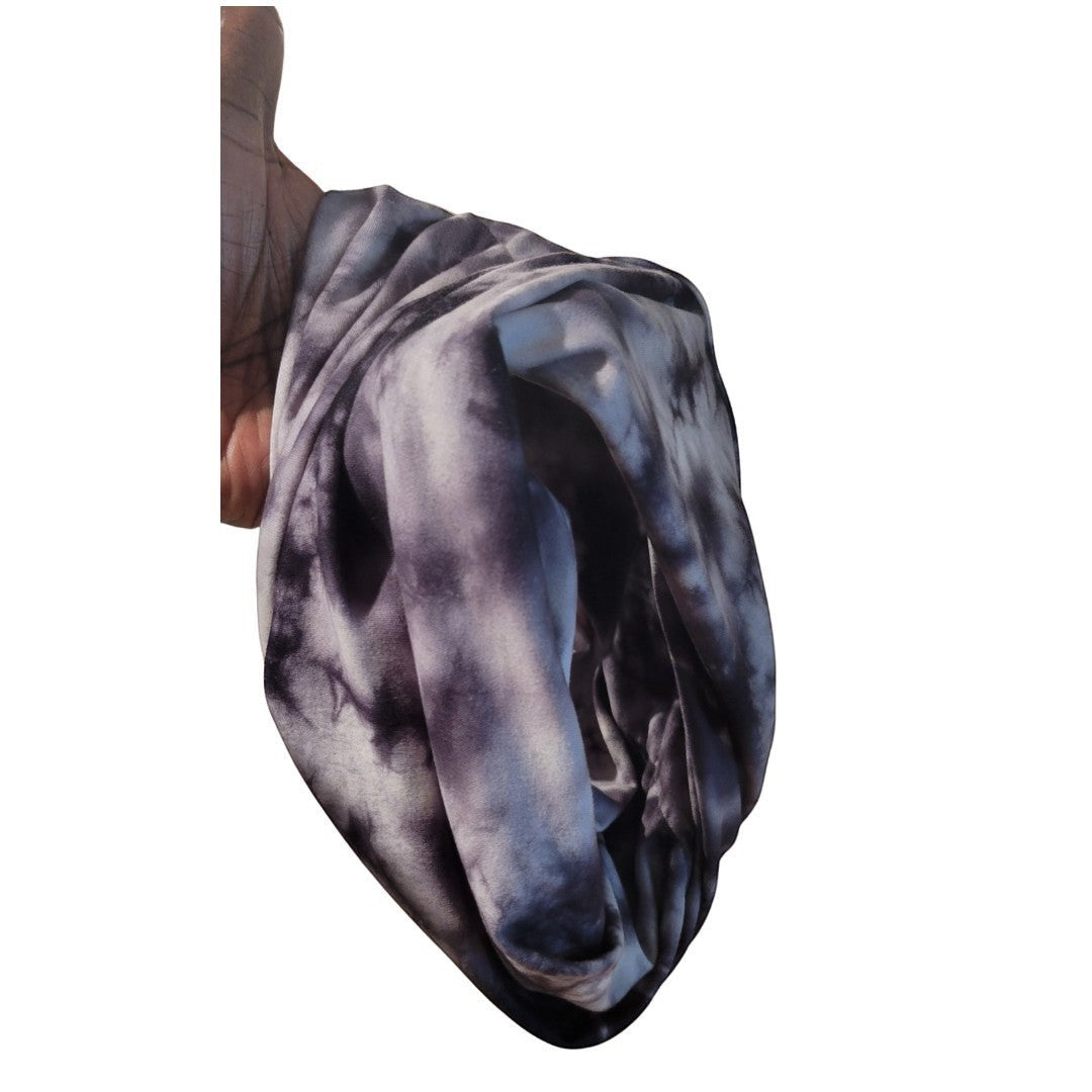 Wavy Beard Maven tie-dye print compression wrap for textured beards. Breathable fabric for wave definition and moisture retention.